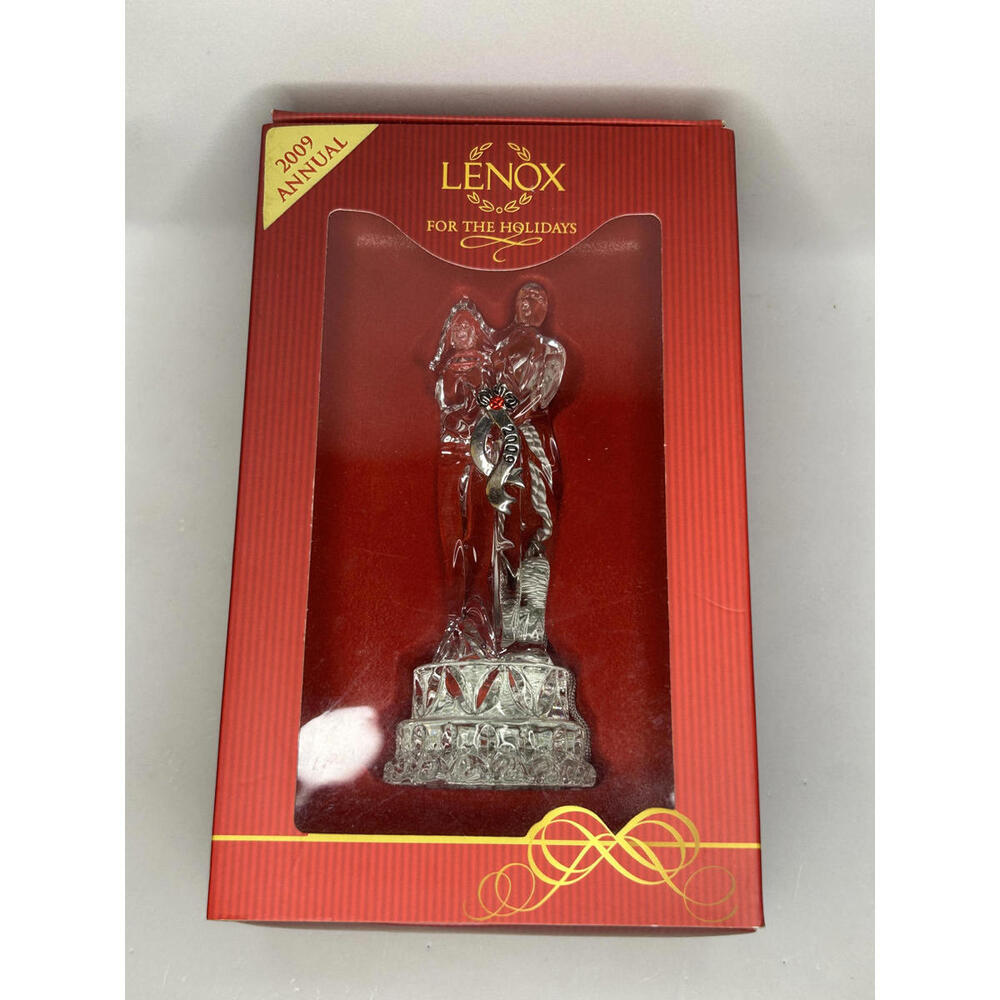 Lenox 2009 Crystal Bride and Groom Ornament